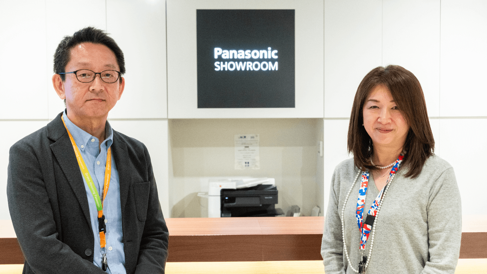 パナソニックハウジングの荒川部長と西山課長